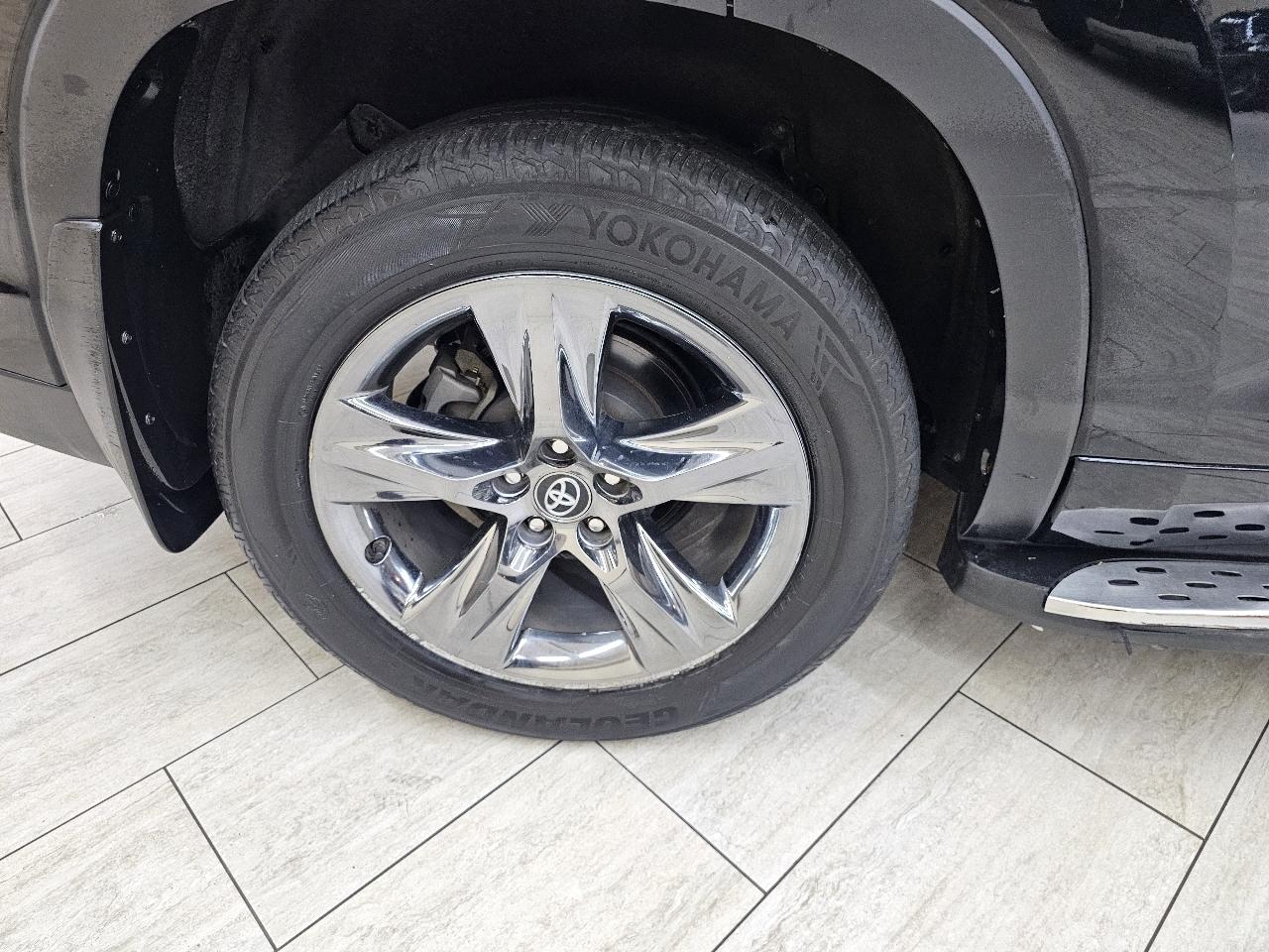 Toyota Highlander Hybrid Limited Platinum AWD 2017