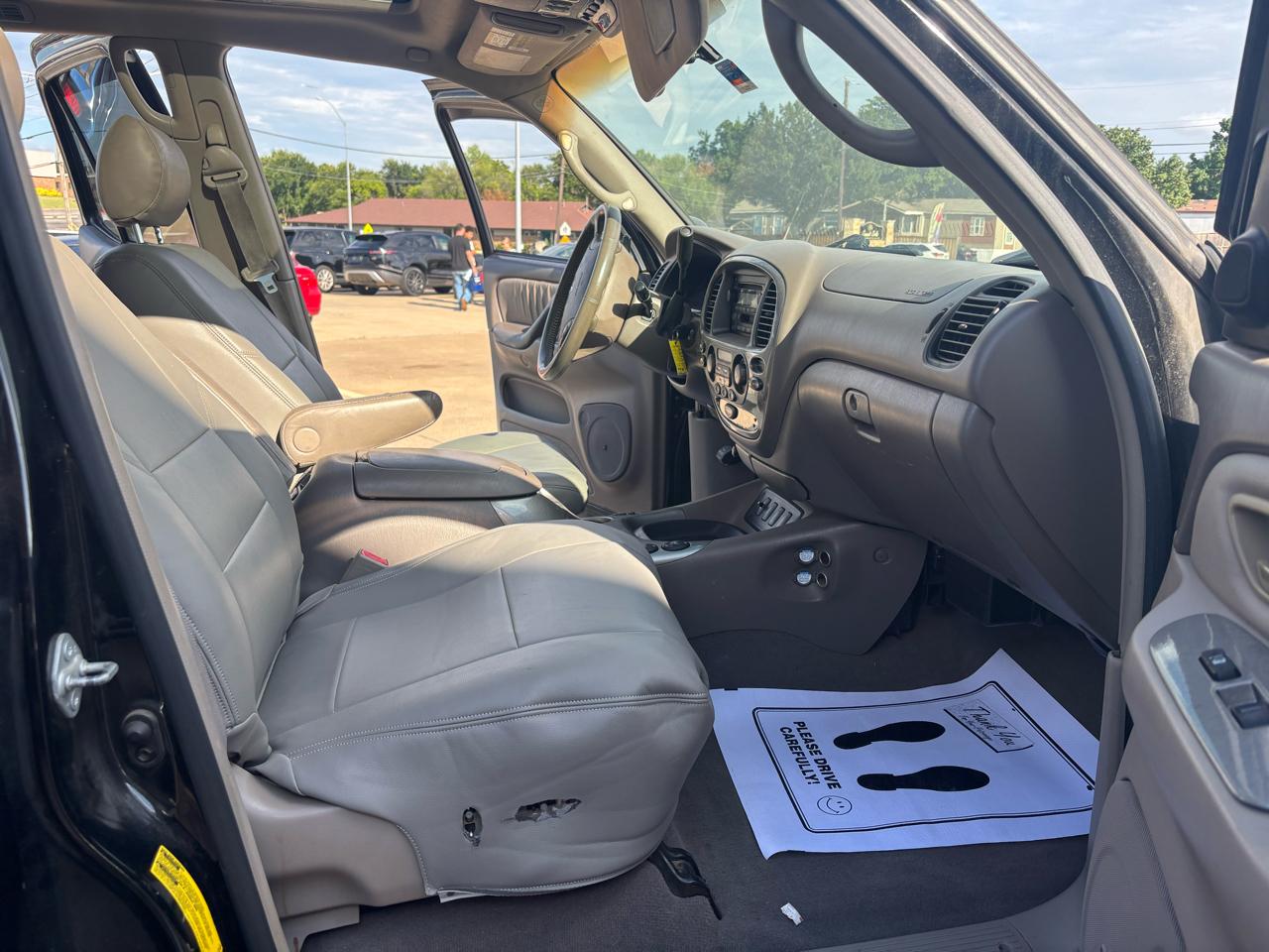 Toyota Sequoia Limited 2WD 2006