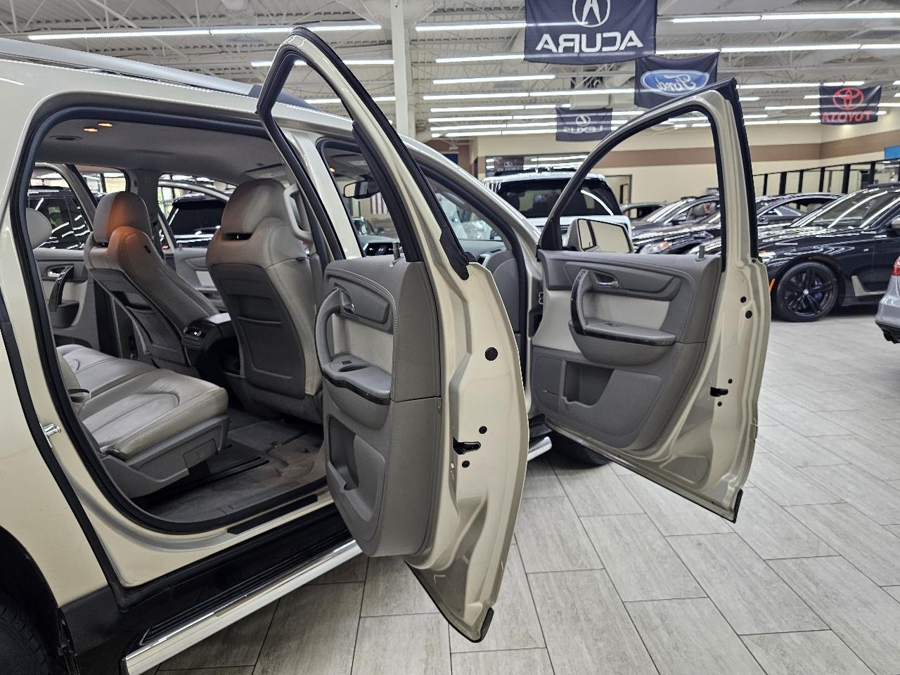 GMC Acadia SLT-1 FWD 2013