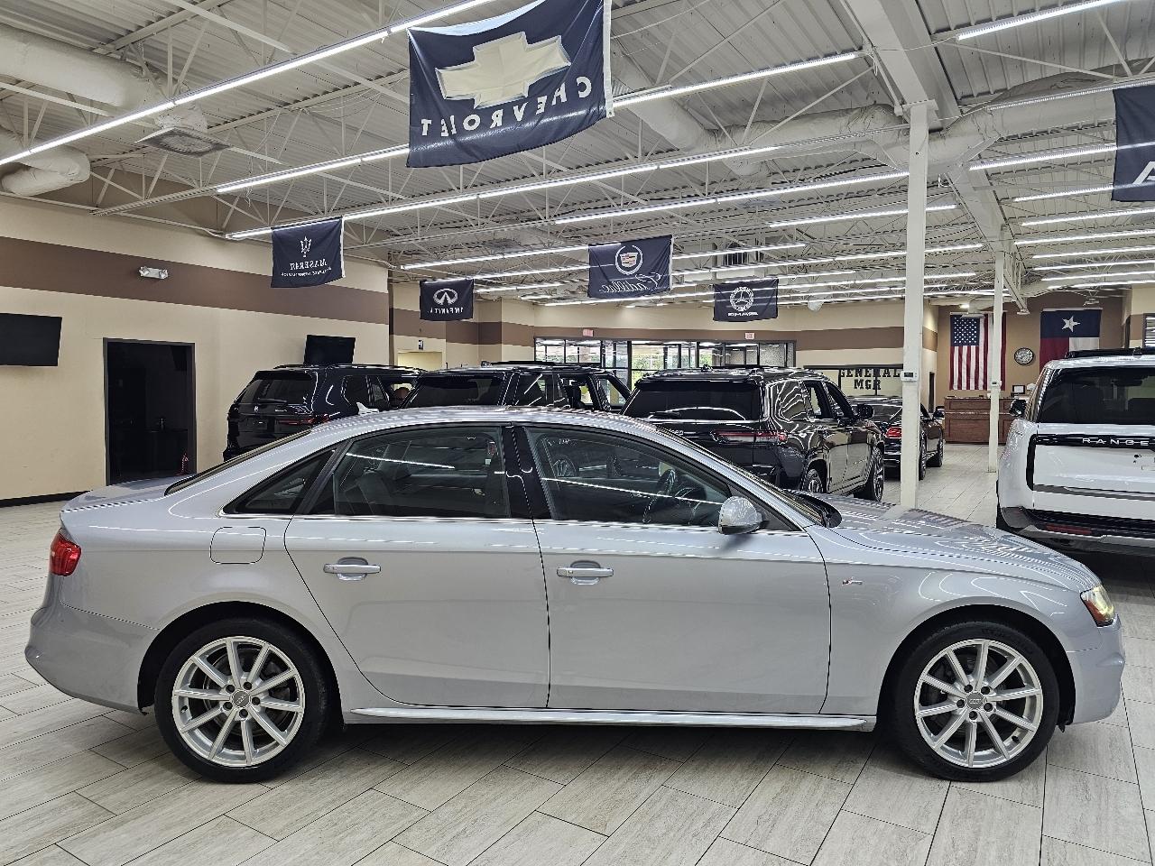 Audi A4 2.0T Premium Plus quattro Sedan AWD 8A 2016