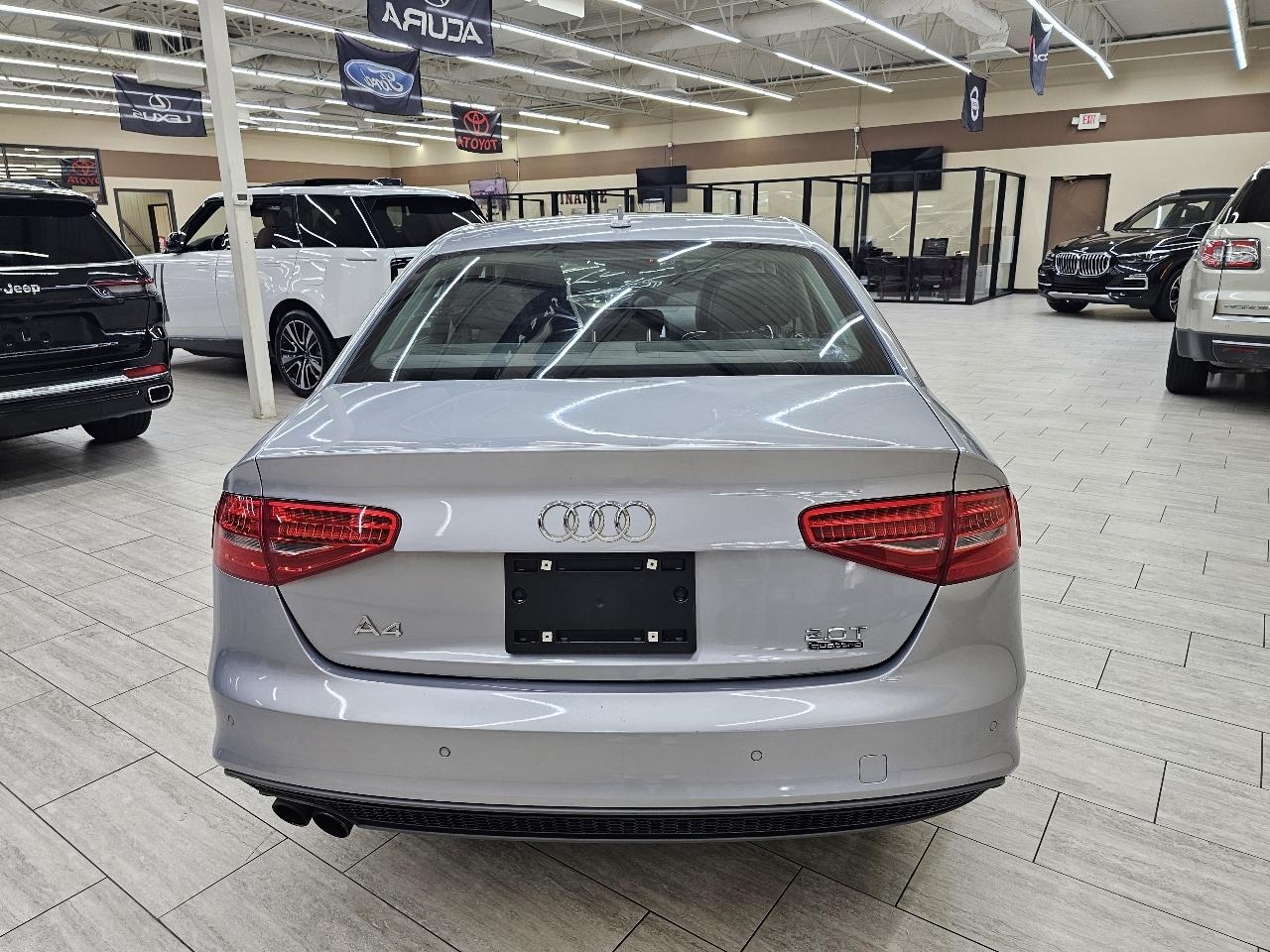 Audi A4 2.0T Premium Plus quattro Sedan AWD 8A 2016