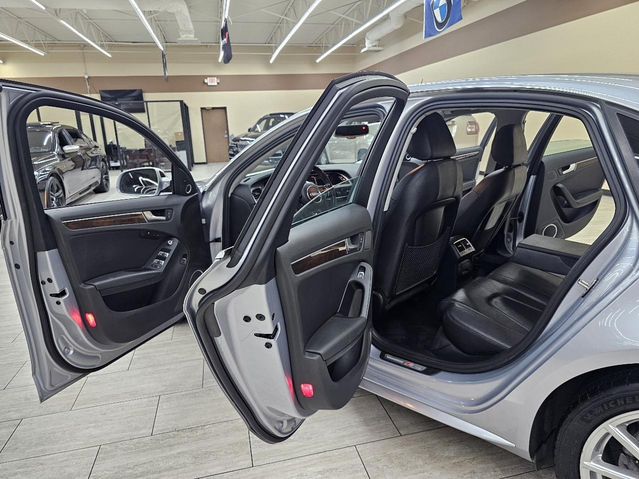 Audi A4 2.0T Premium Plus quattro Sedan AWD 8A 2016