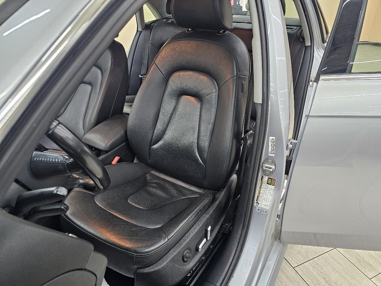Audi A4 2.0T Premium Plus quattro Sedan AWD 8A 2016