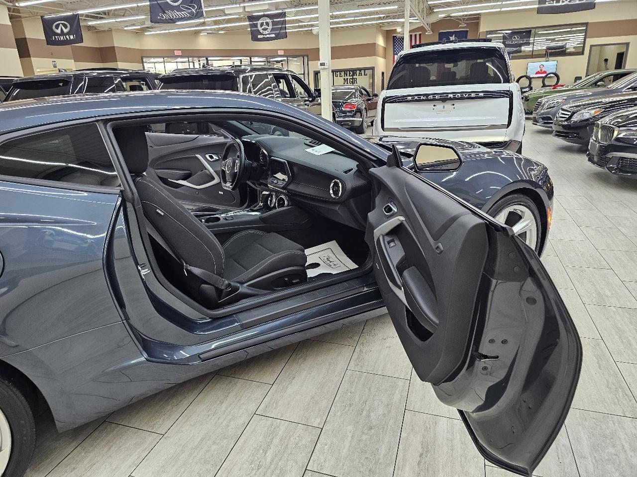 Chevrolet Camaro  2023