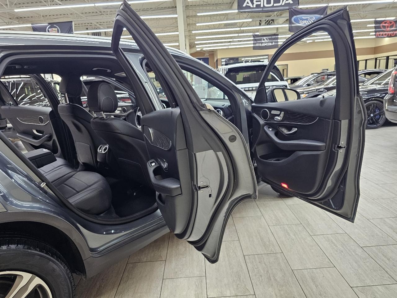 Mercedes-Benz GLC-Class GLC300 2018