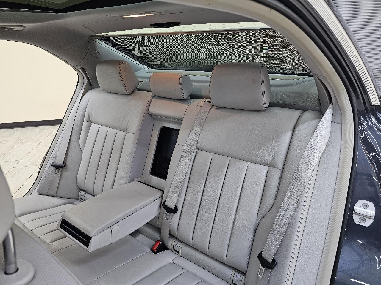 Mercedes-Benz E-Class E550 Sedan 4MATIC 2014