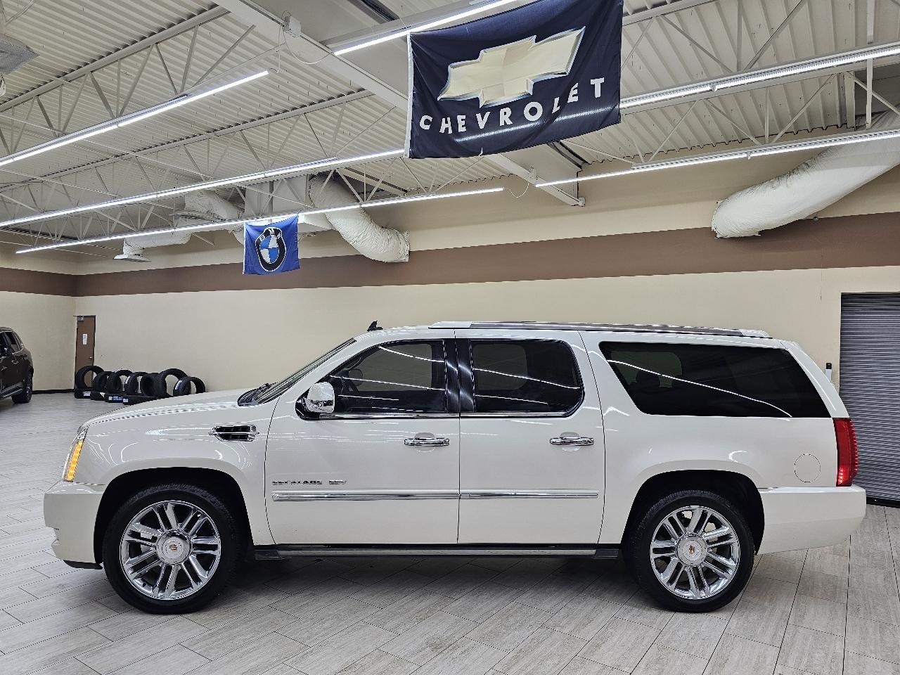 Cadillac Escalade ESV 2WD Platinum 2013
