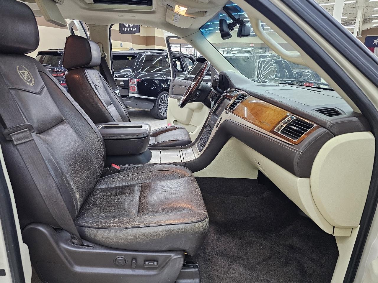 Cadillac Escalade ESV 2WD Platinum 2013