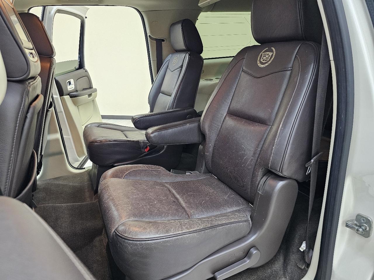 Cadillac Escalade ESV 2WD Platinum 2013