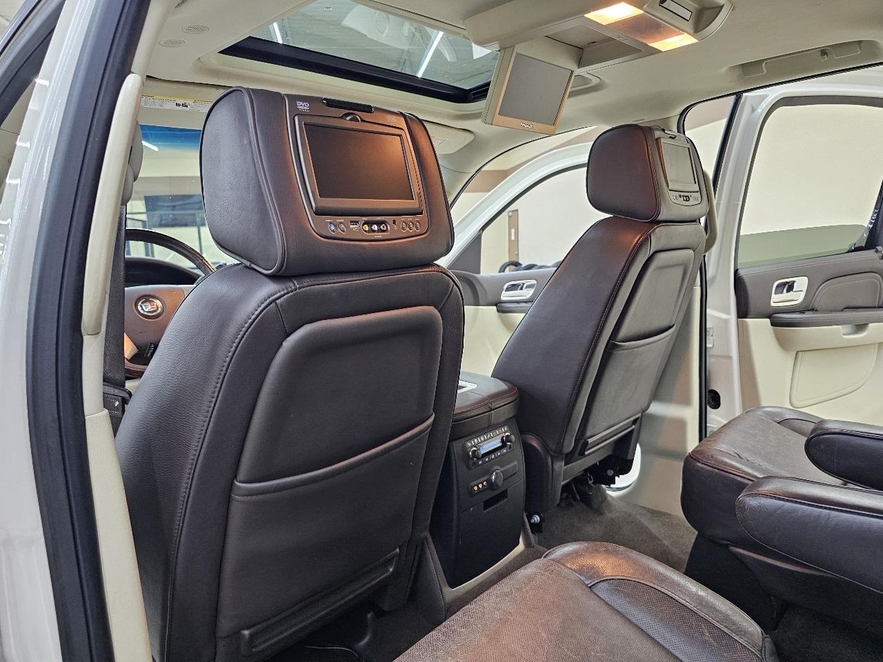 Cadillac Escalade ESV 2WD Platinum 2013