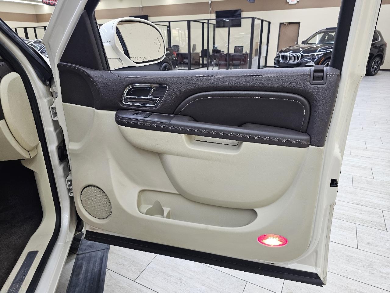Cadillac Escalade ESV 2WD Platinum 2013