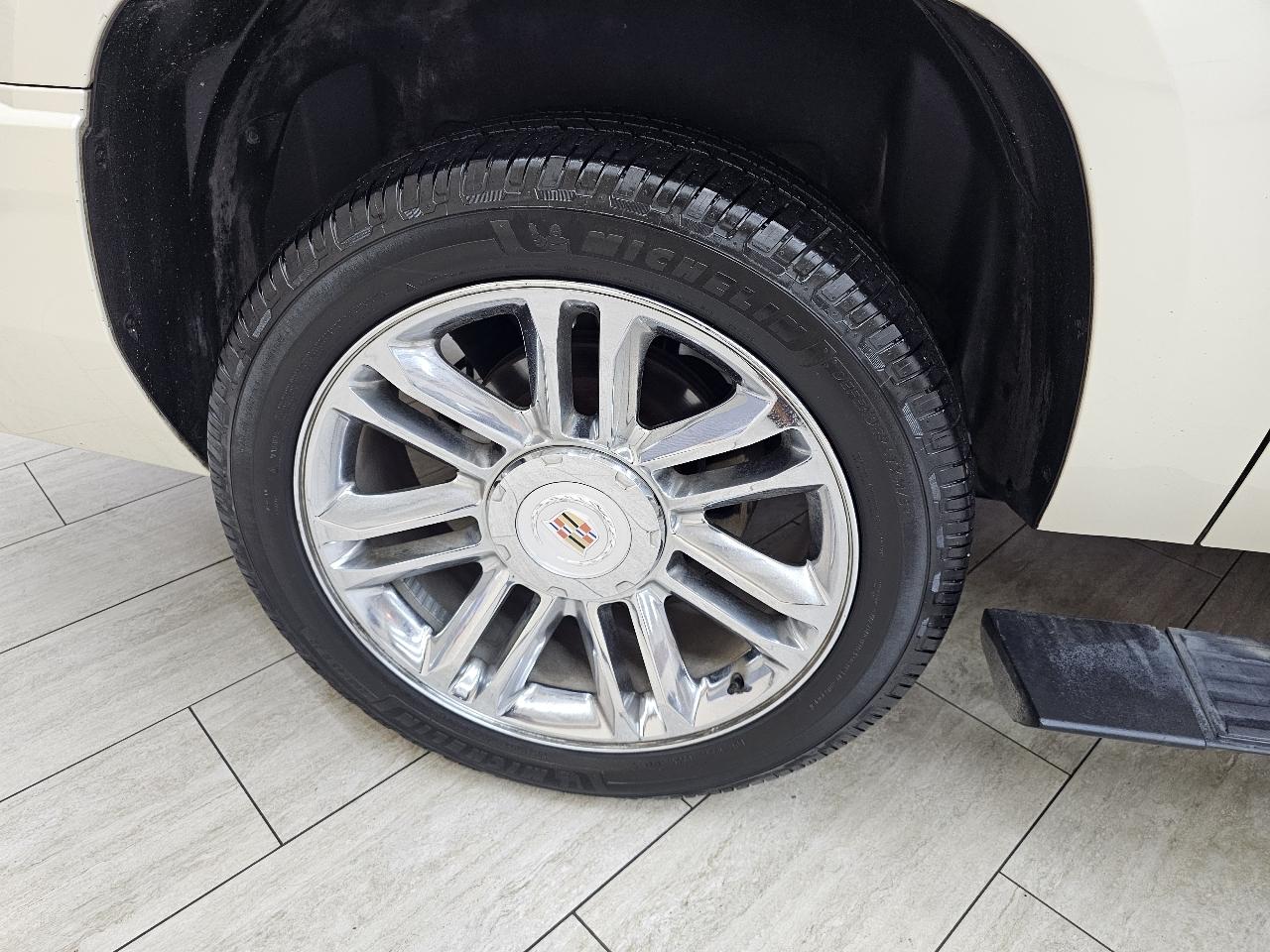 Cadillac Escalade ESV 2WD Platinum 2013