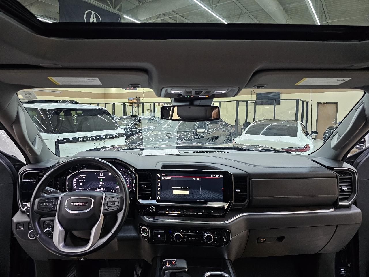 GMC Sierra 1500 SLT Crew Cab 4WD 2023