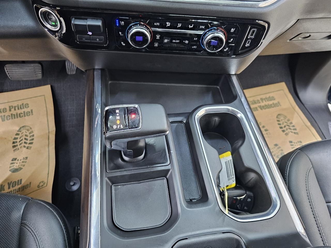 GMC Sierra 1500 SLT Crew Cab 4WD 2023
