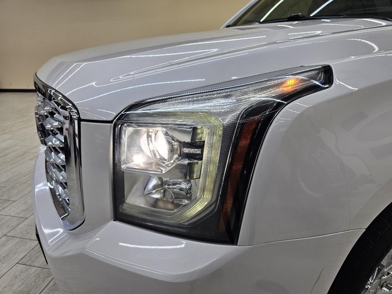 GMC Yukon Denali 4WD 2020