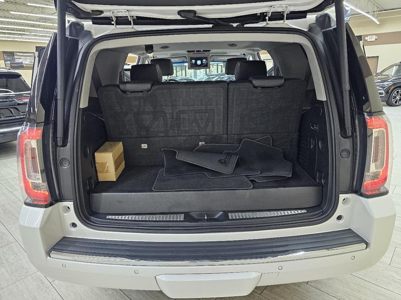 GMC Yukon Denali 4WD 2020