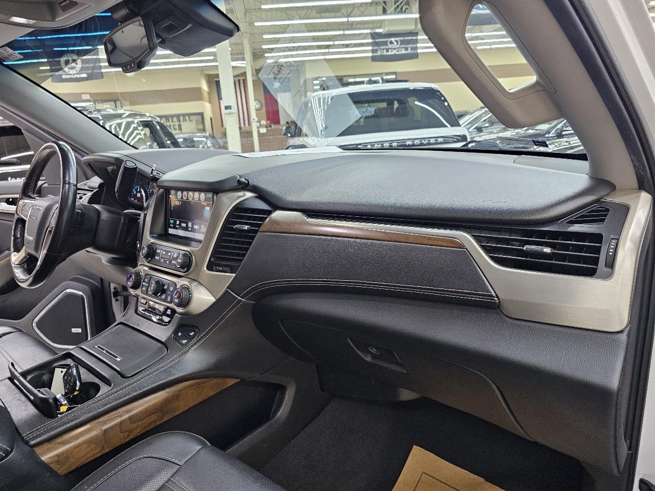 GMC Yukon Denali 4WD 2020