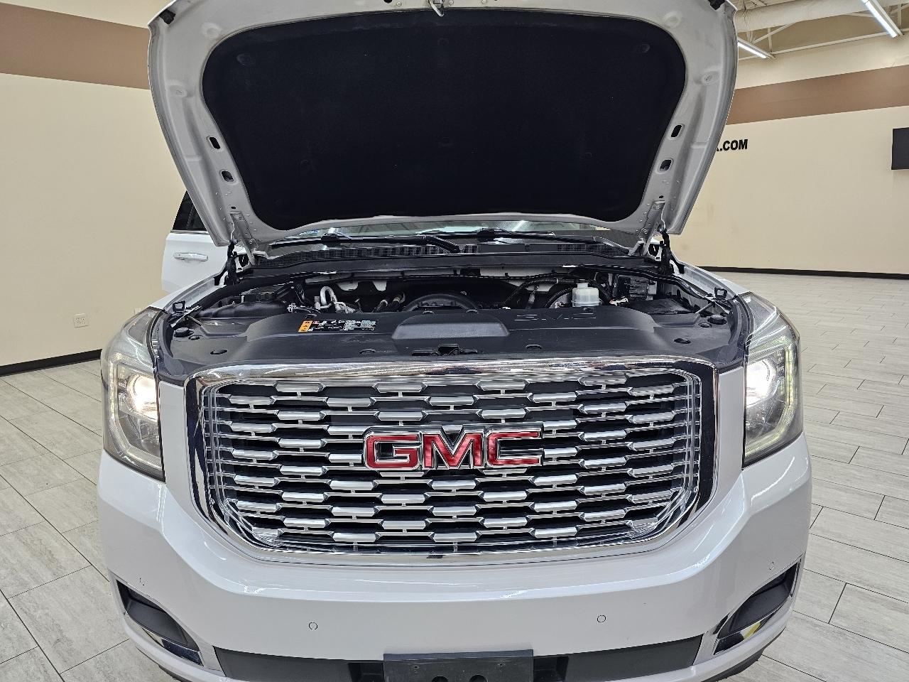 GMC Yukon Denali 4WD 2020