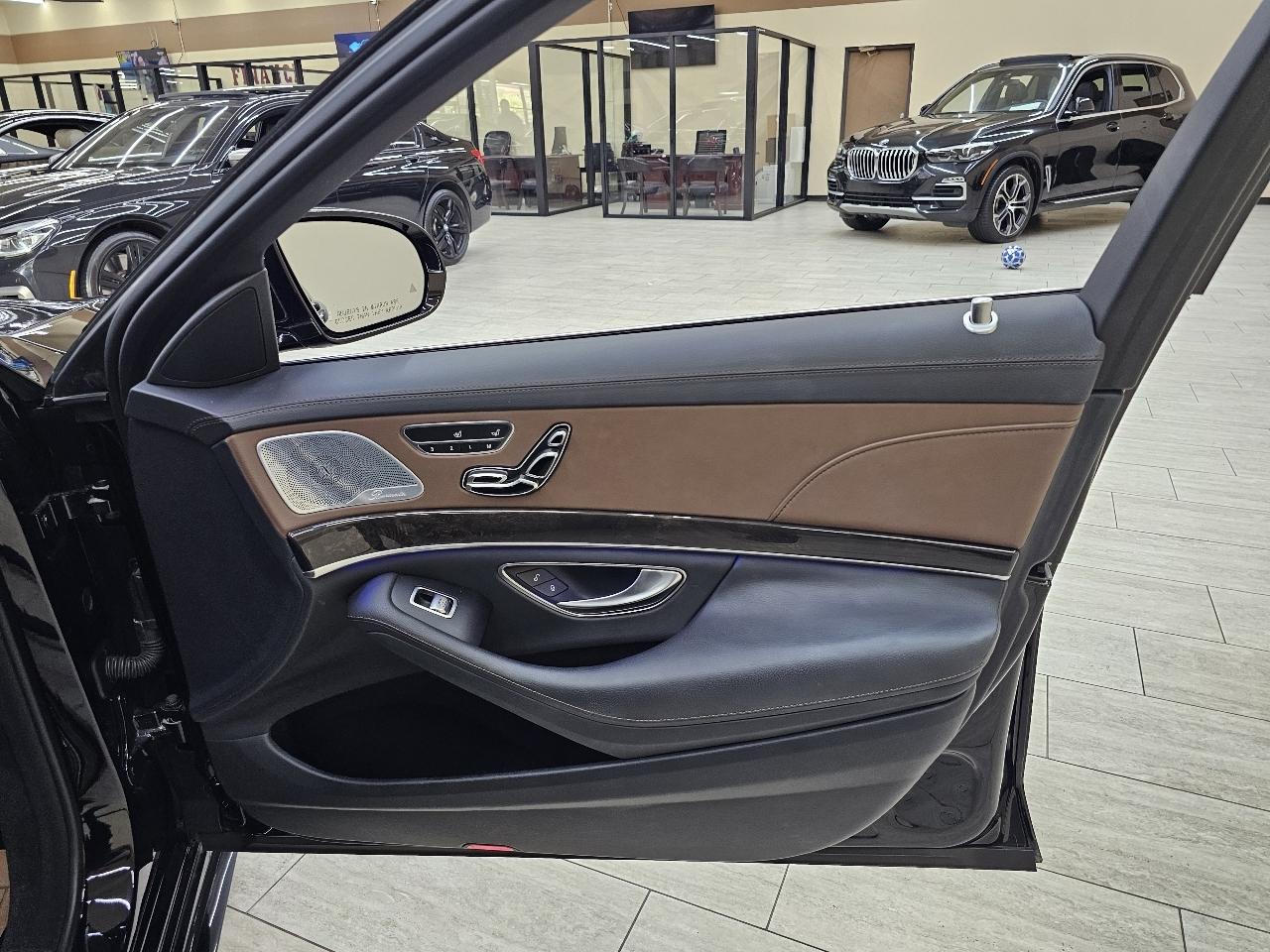 Mercedes-Benz S-Class S550 2017