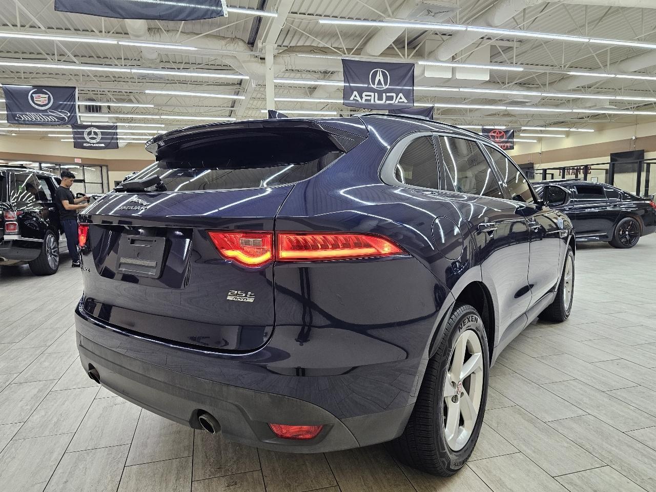 Jaguar F-Pace 25t Premium 2018