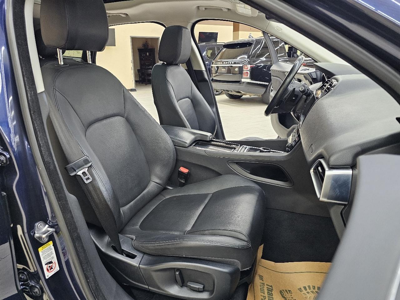 Jaguar F-Pace 25t Premium 2018
