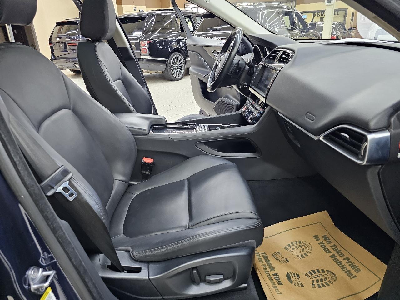 Jaguar F-Pace 25t Premium 2018