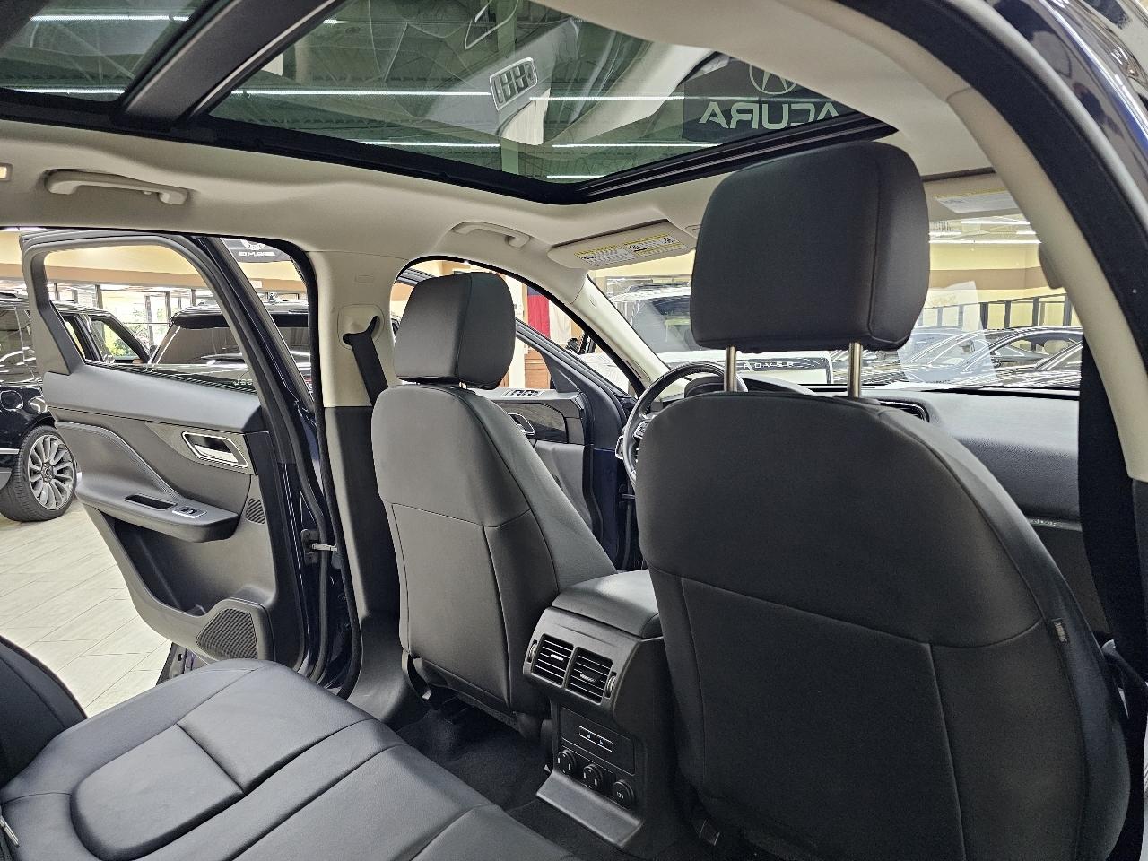 Jaguar F-Pace 25t Premium 2018