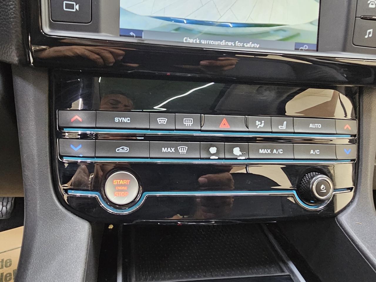 Jaguar F-Pace 25t Premium 2018
