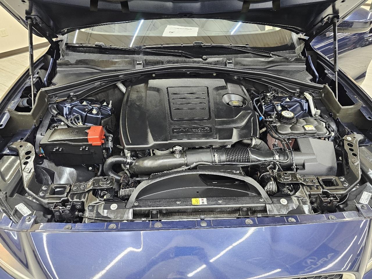 Jaguar F-Pace 25t Premium 2018