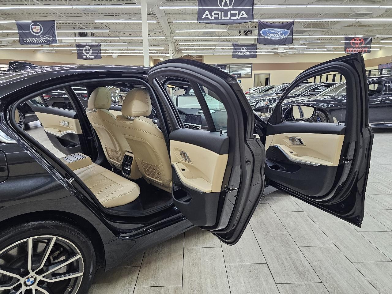 BMW 3-Series 330e 2022