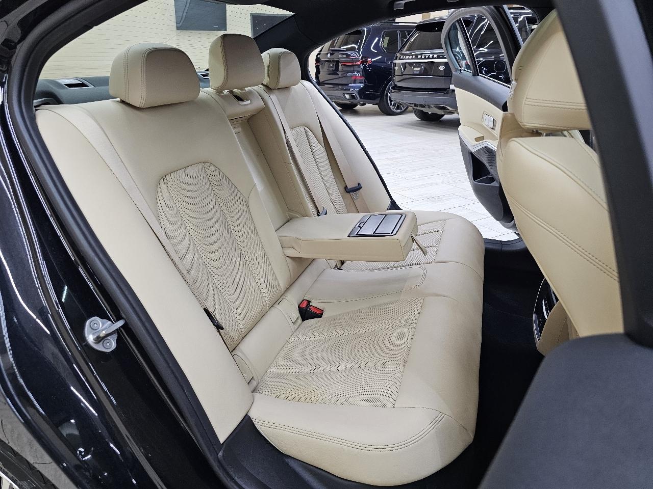 BMW 3-Series 330e 2022