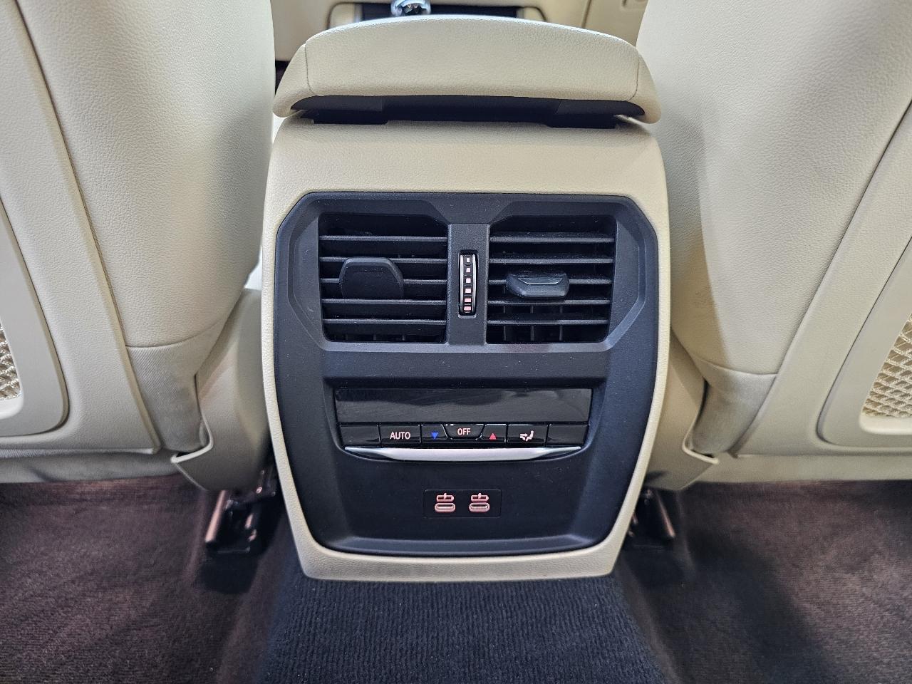 BMW 3-Series 330e 2022