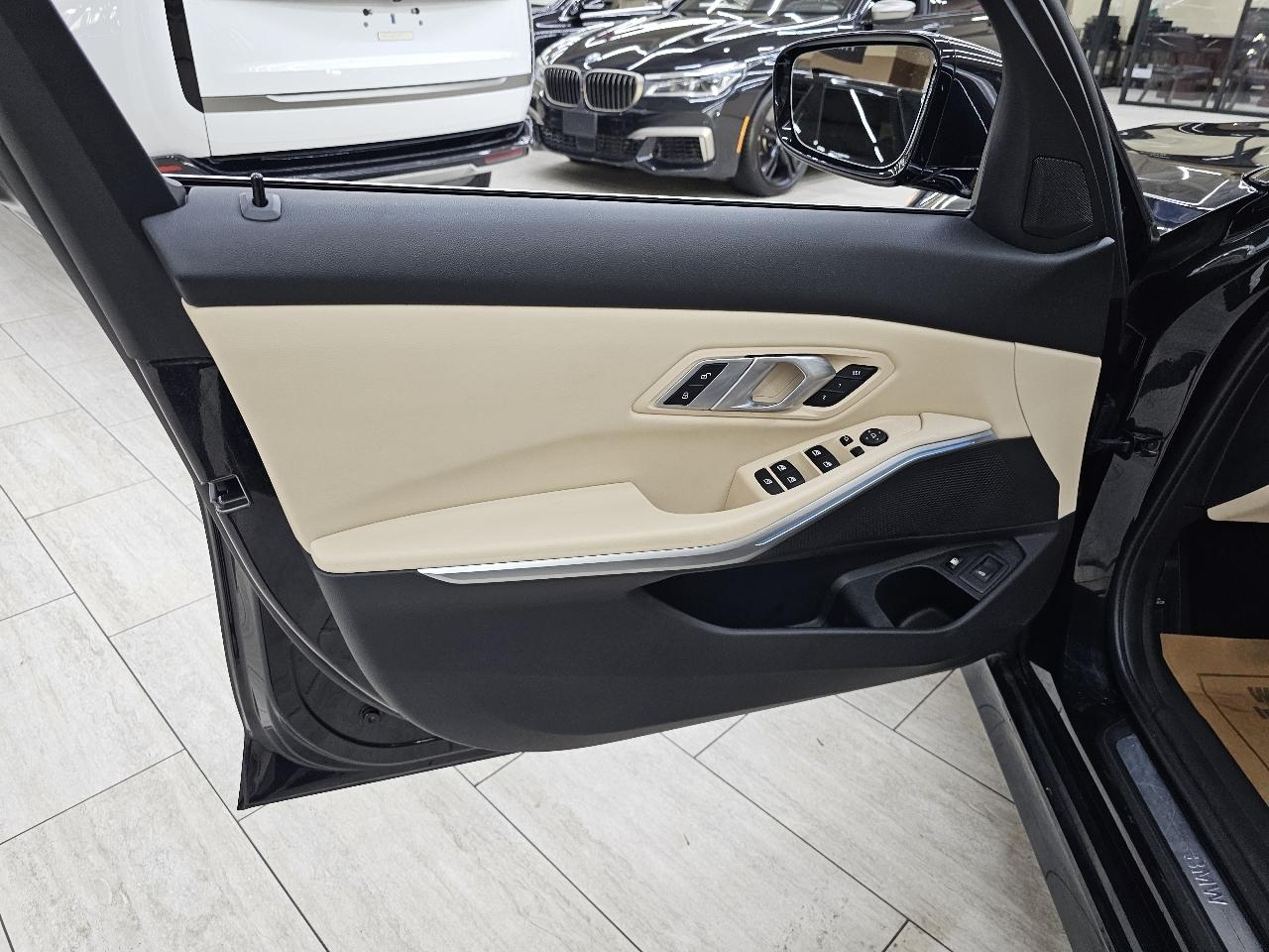 BMW 3-Series 330e 2022
