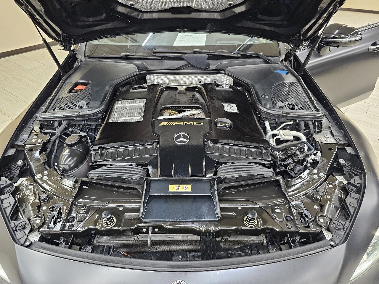 Mercedes-Benz AMG GT  2021