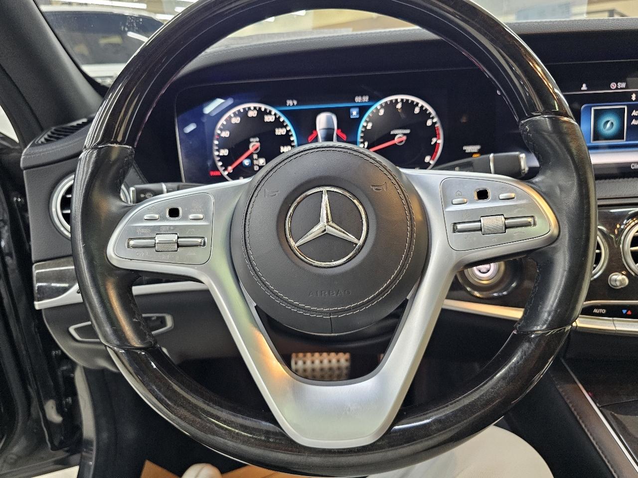 Mercedes-Benz S-Class S560 2020