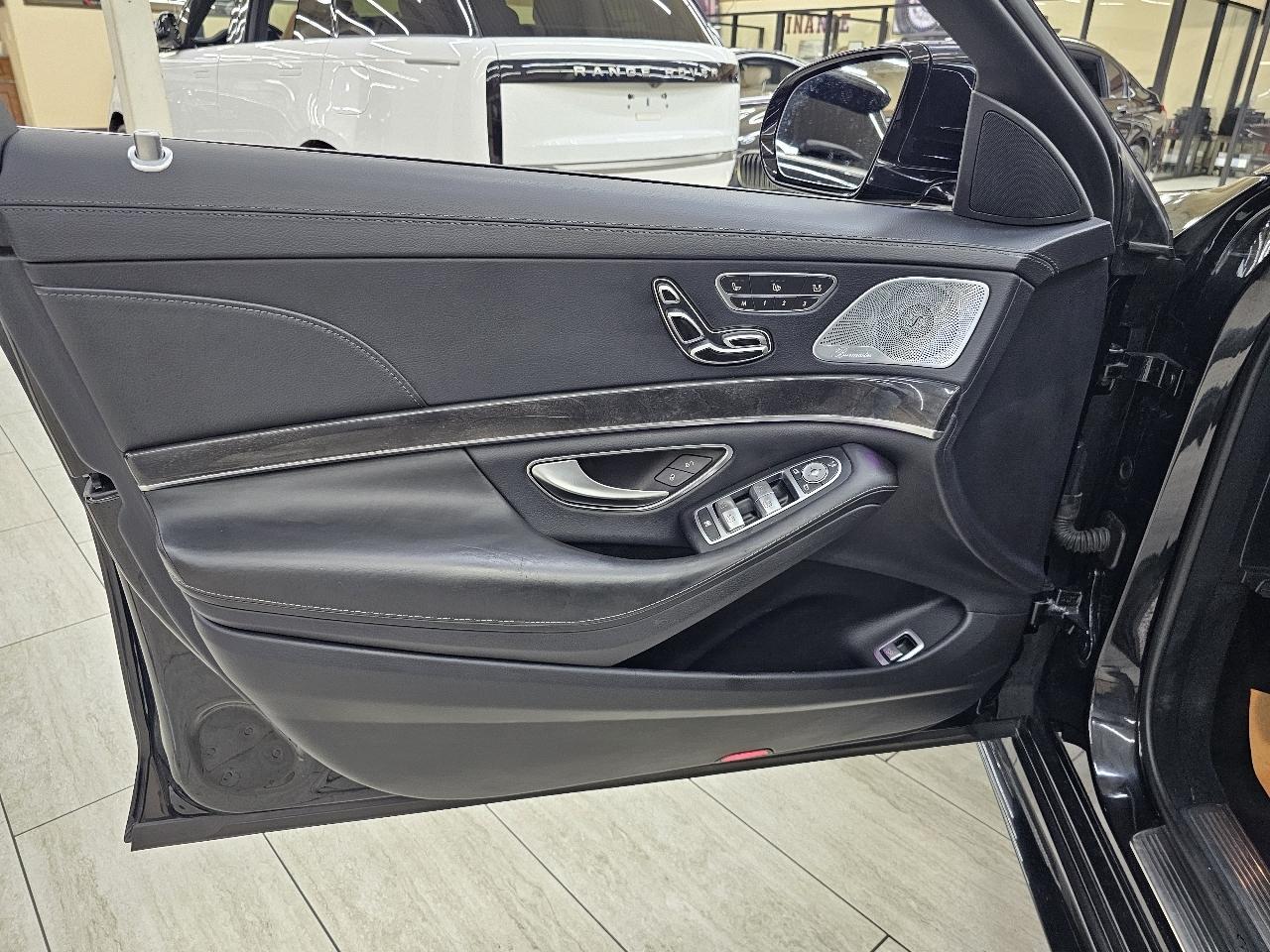 Mercedes-Benz S-Class S560 2020