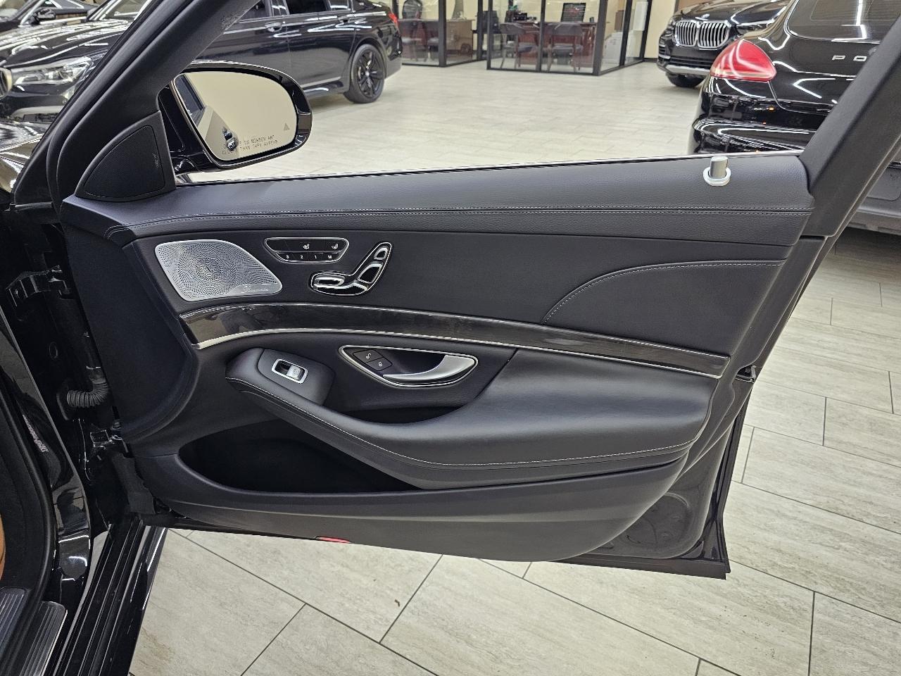 Mercedes-Benz S-Class S560 2020