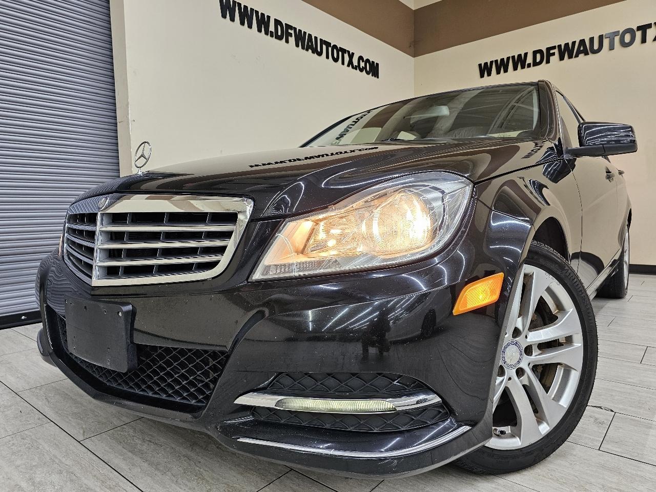 Mercedes-Benz C-Class C300 4MATIC Sport Sedan 2013