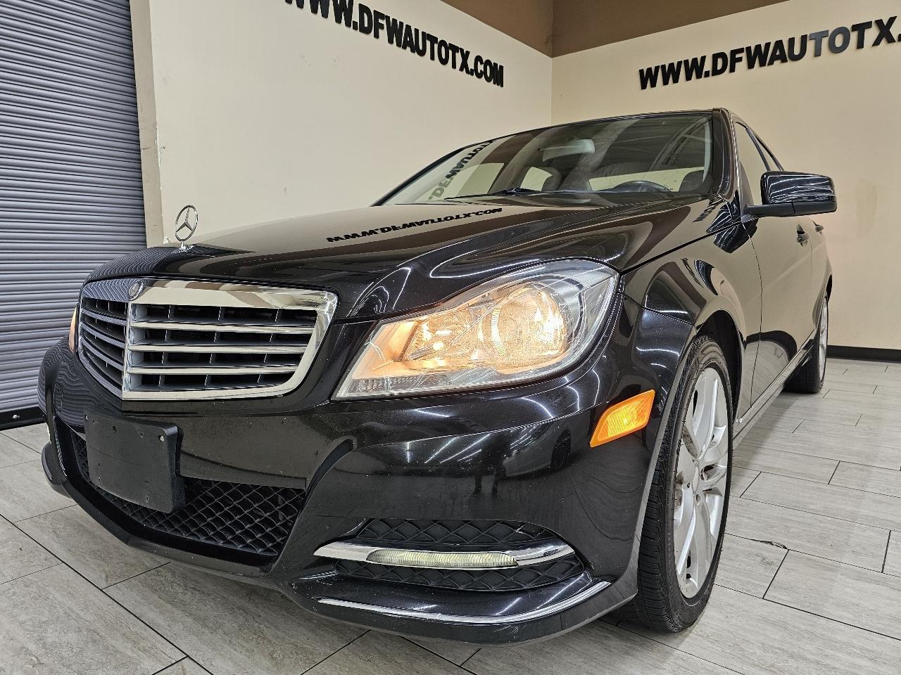 Mercedes-Benz C-Class C300 4MATIC Sport Sedan 2013