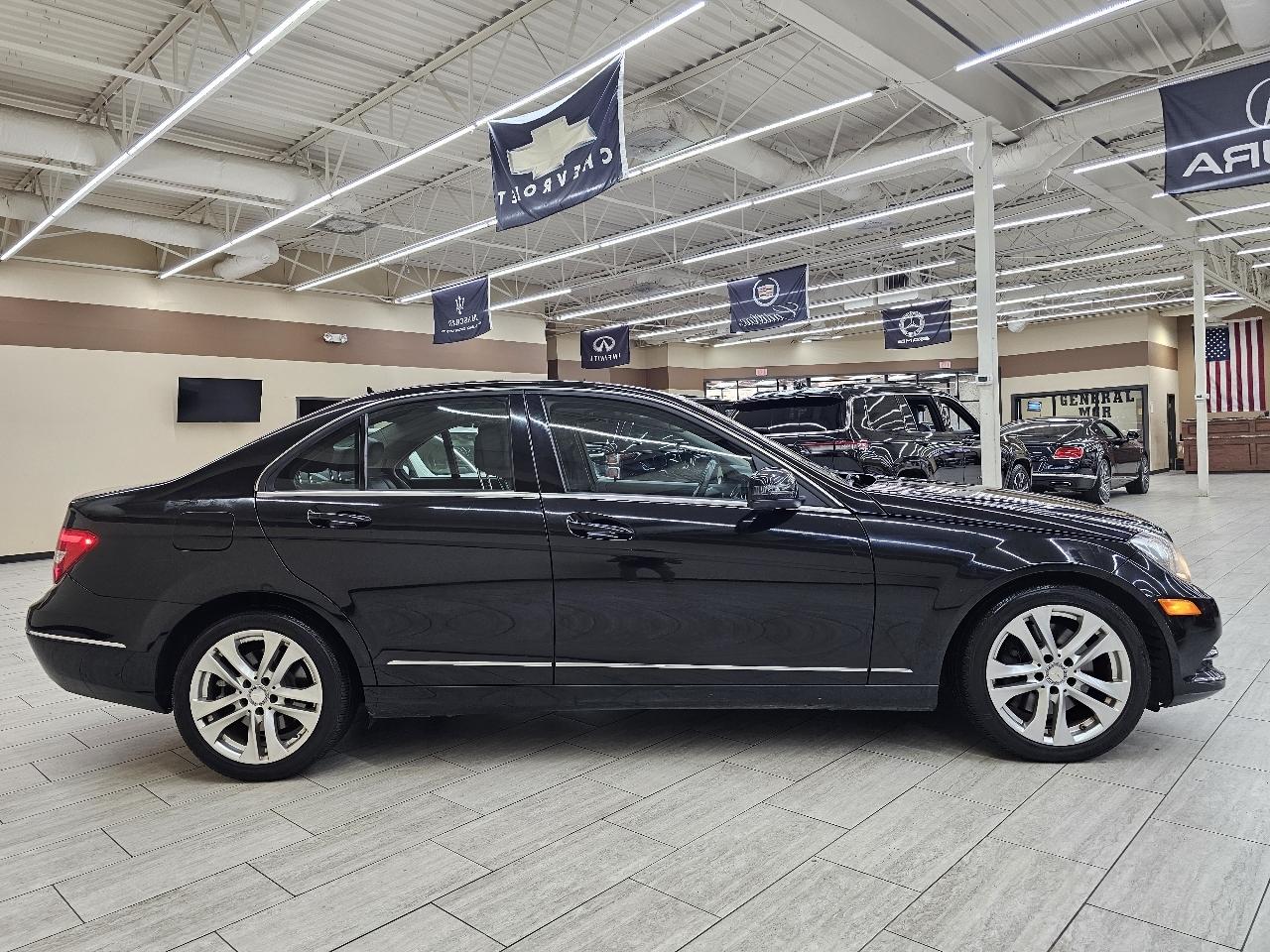 Mercedes-Benz C-Class C300 4MATIC Sport Sedan 2013