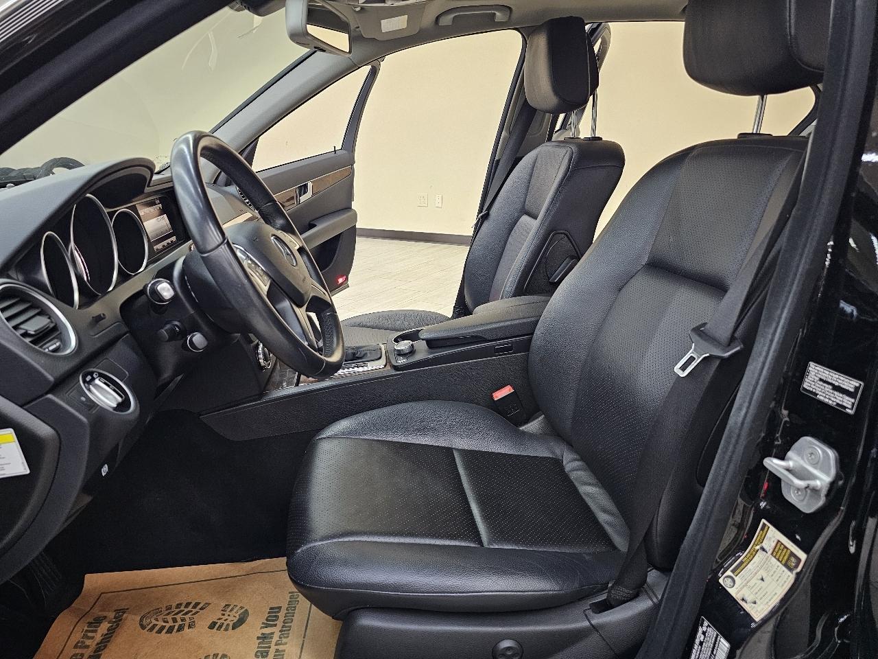 Mercedes-Benz C-Class C300 4MATIC Sport Sedan 2013