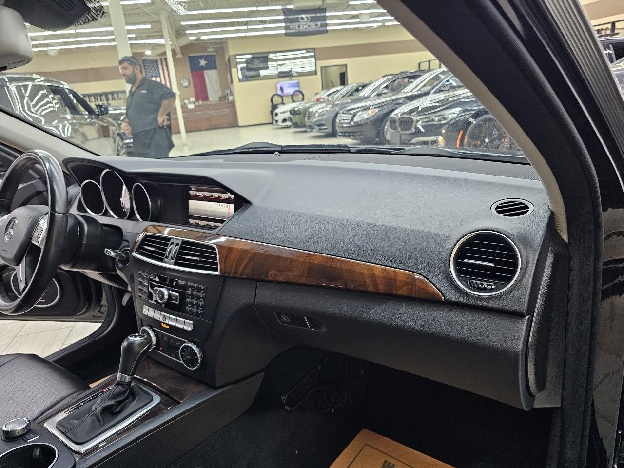 Mercedes-Benz C-Class C300 4MATIC Sport Sedan 2013
