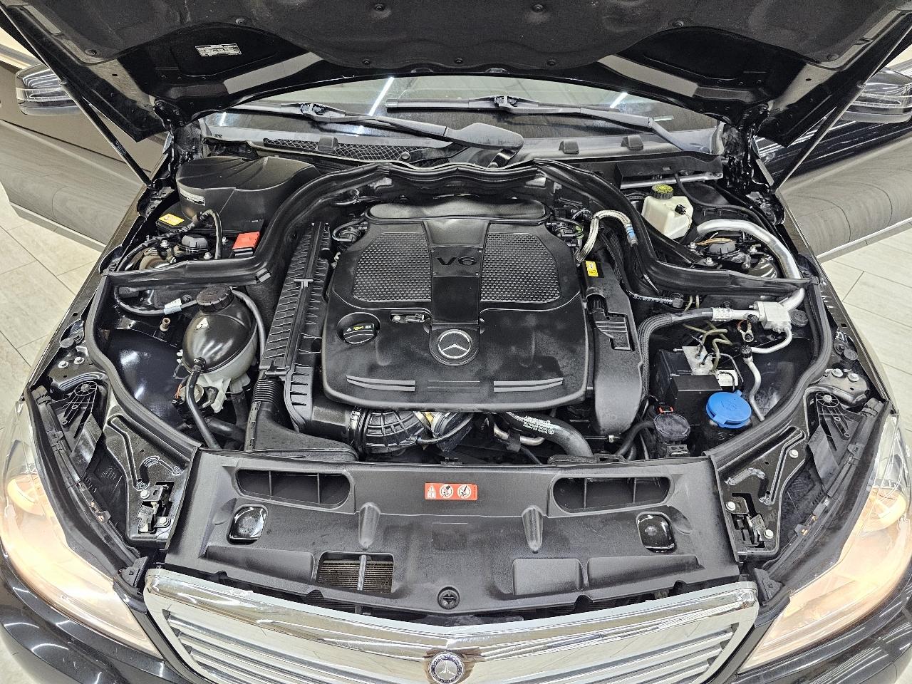 Mercedes-Benz C-Class C300 4MATIC Sport Sedan 2013