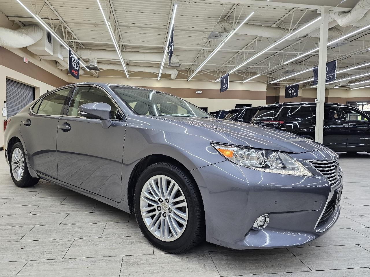 Lexus ES 350 Sedan 2015