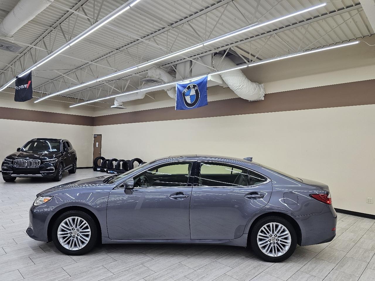 Lexus ES 350 Sedan 2015
