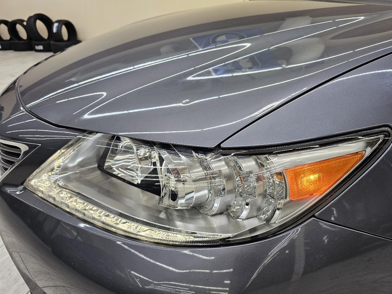 Lexus ES 350 Sedan 2015