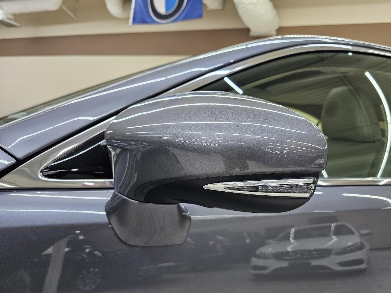 Lexus ES 350 Sedan 2015