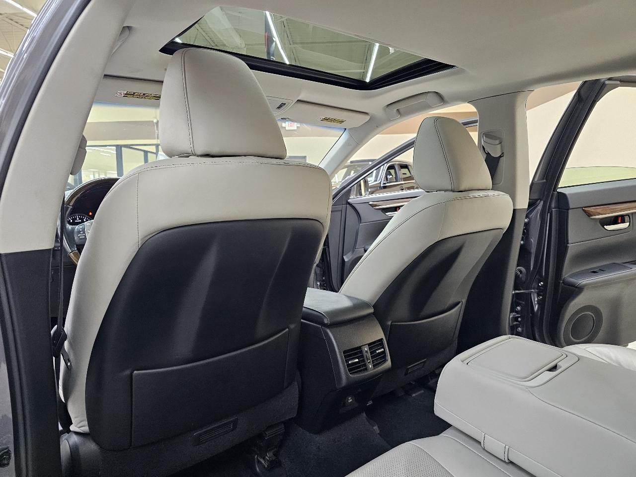 Lexus ES 350 Sedan 2015