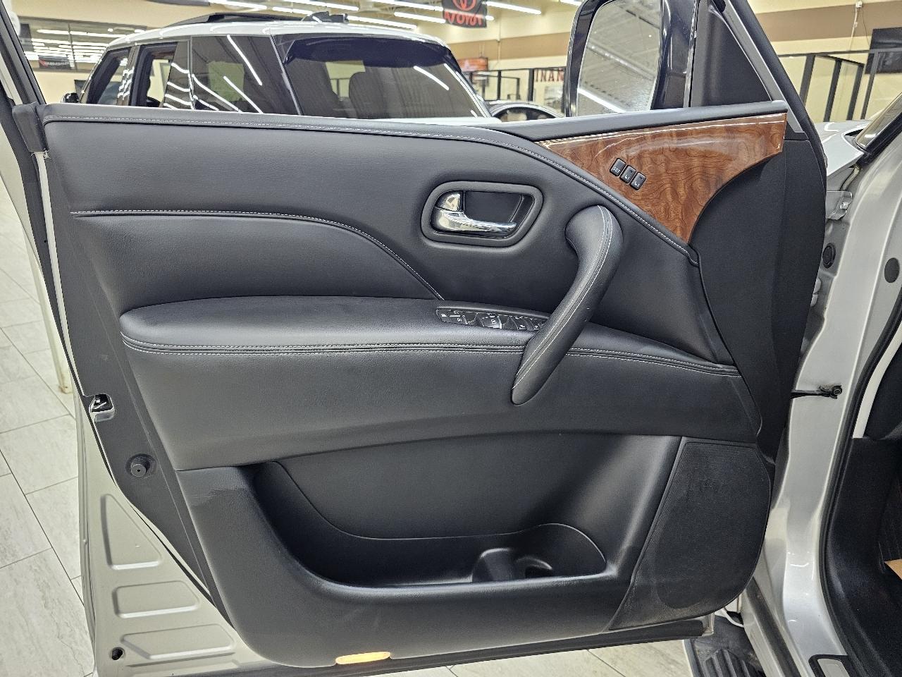 Infiniti QX80 Limited 4WD 2019