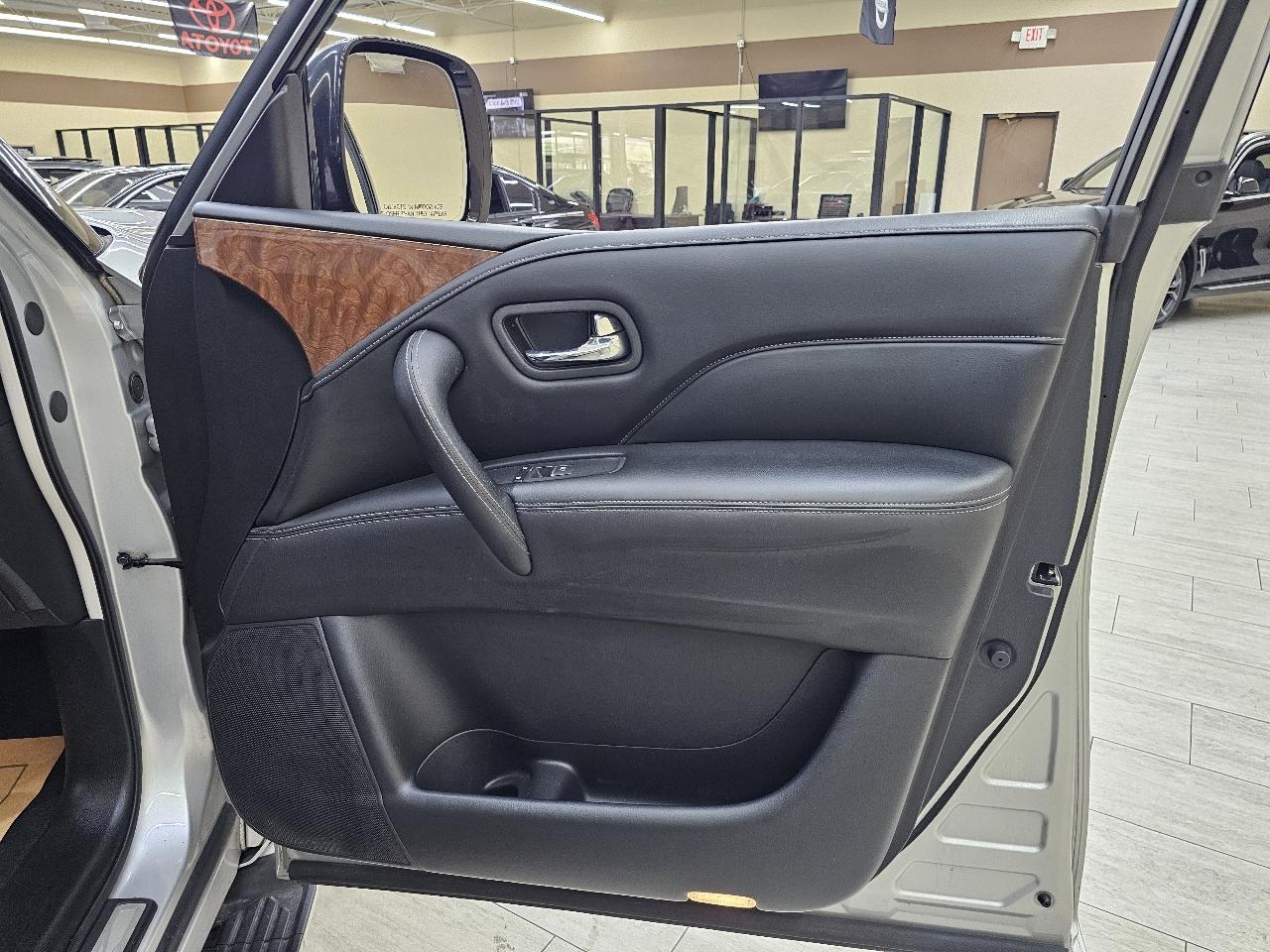 Infiniti QX80 Limited 4WD 2019